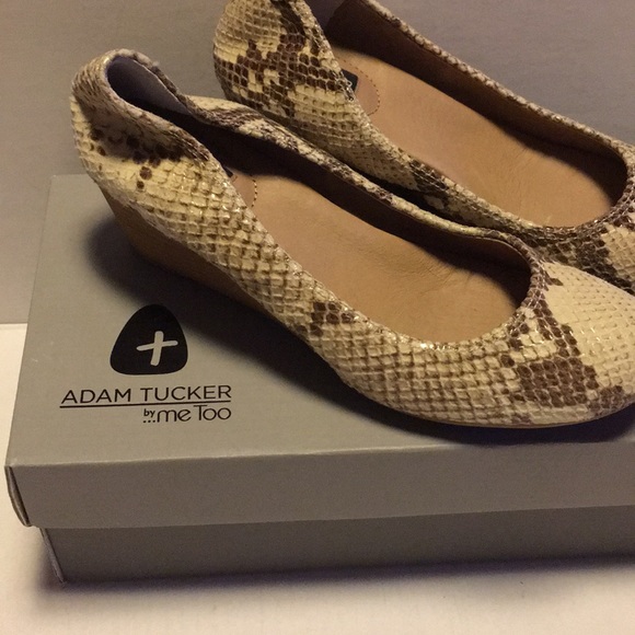 Adam Tucker Ritz Wedge Pump, Snake print Leather - Picture 5 of 8